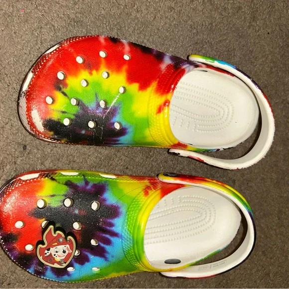 CROCS | Shoes | Crocs Red And Yellow Slippers With  display picture 3
